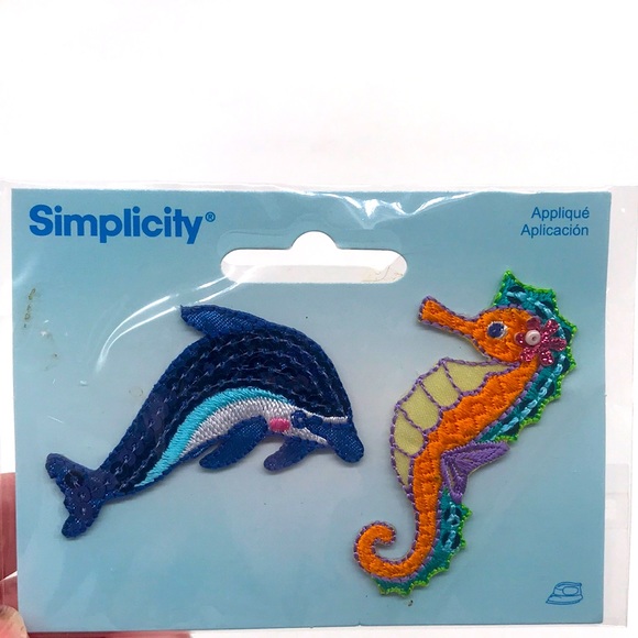 Simplicity Embroidered Iron-on/Sew-on Appliqué—Dolphin & Seahorse - Picture 1 of 4